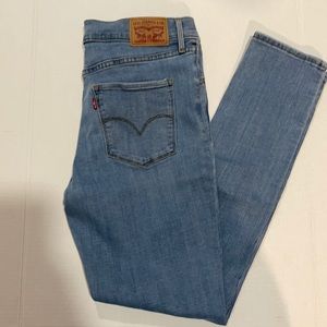 Levi’s light wash 311 shaping skinny jeans